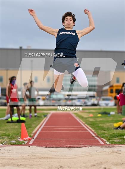 Thumbnail 3 in Bridgeland High School Invitational photogallery.