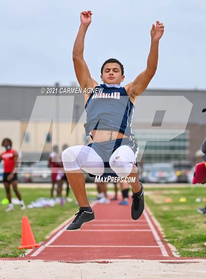 Thumbnail 1 in Bridgeland High School Invitational photogallery.