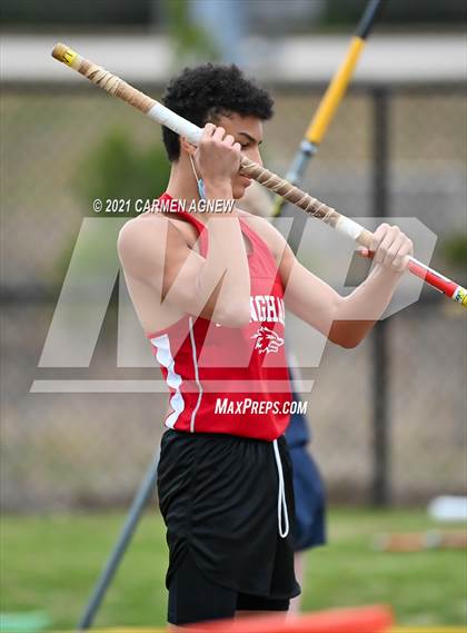 Thumbnail 3 in Bridgeland High School Invitational photogallery.