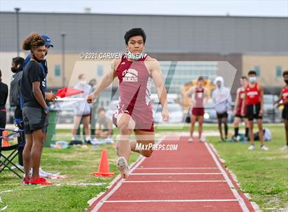 Thumbnail 3 in Bridgeland High School Invitational photogallery.