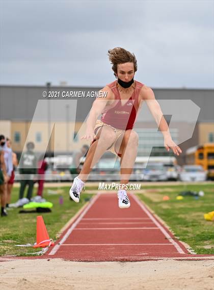 Thumbnail 1 in Bridgeland High School Invitational photogallery.