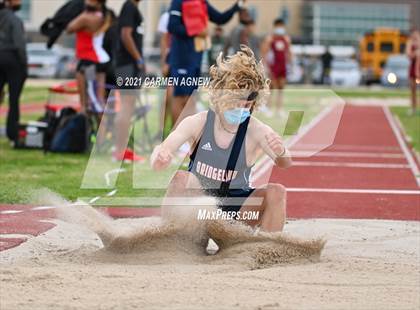 Thumbnail 1 in Bridgeland High School Invitational photogallery.