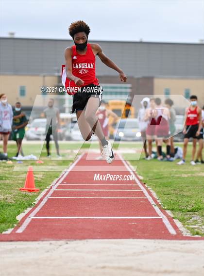 Thumbnail 2 in Bridgeland High School Invitational photogallery.