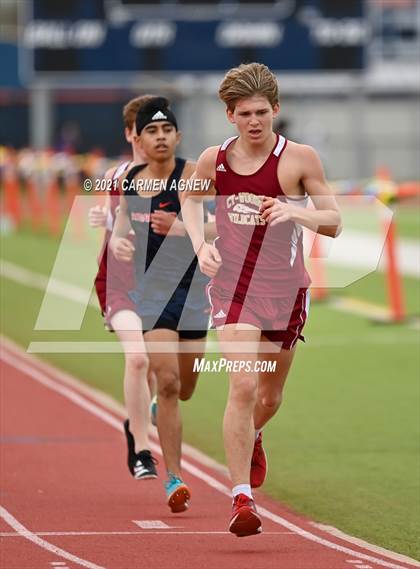 Thumbnail 3 in Bridgeland High School Invitational photogallery.