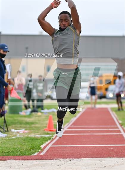 Thumbnail 2 in Bridgeland High School Invitational photogallery.