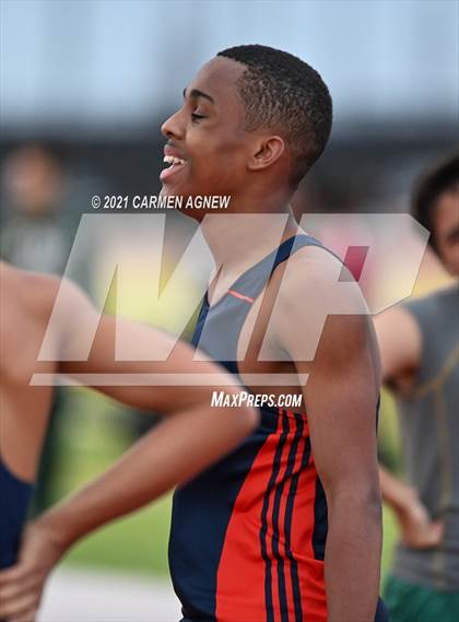 Thumbnail 1 in Bridgeland High School Invitational photogallery.