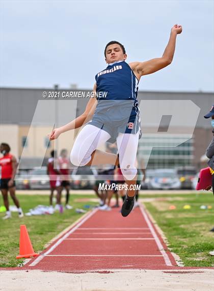 Thumbnail 3 in Bridgeland High School Invitational photogallery.