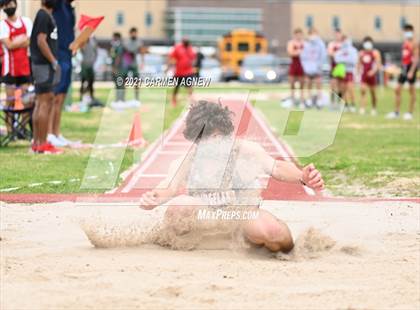 Thumbnail 2 in Bridgeland High School Invitational photogallery.