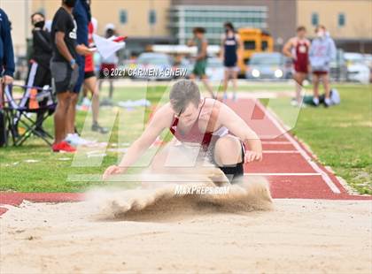 Thumbnail 3 in Bridgeland High School Invitational photogallery.