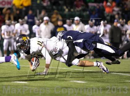Thumbnail 2 in Eastridge vs. Victor (Section 5 Class A Final) photogallery.