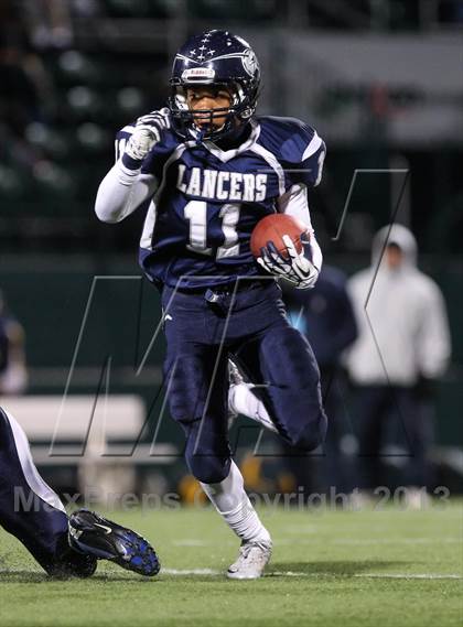 Thumbnail 3 in Eastridge vs. Victor (Section 5 Class A Final) photogallery.