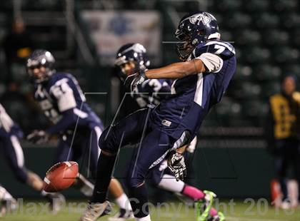 Thumbnail 2 in Eastridge vs. Victor (Section 5 Class A Final) photogallery.
