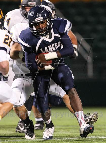 Thumbnail 2 in Eastridge vs. Victor (Section 5 Class A Final) photogallery.
