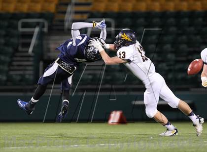 Thumbnail 2 in Eastridge vs. Victor (Section 5 Class A Final) photogallery.