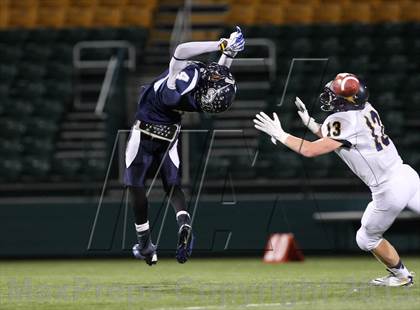 Thumbnail 1 in Eastridge vs. Victor (Section 5 Class A Final) photogallery.