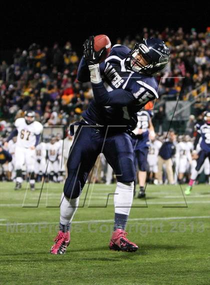 Thumbnail 2 in Eastridge vs. Victor (Section 5 Class A Final) photogallery.