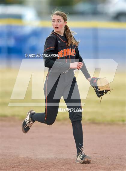Thumbnail 2 in Galena vs. Fernley (Yerington Tournament) photogallery.