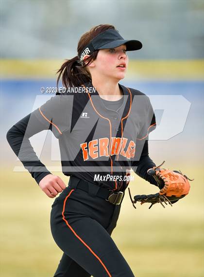 Thumbnail 1 in Galena vs. Fernley (Yerington Tournament) photogallery.