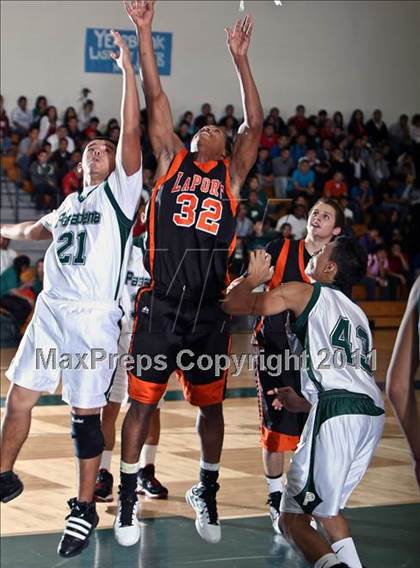 Thumbnail 3 in La Porte vs. Pasadena (McDonald's Texas Invitational) photogallery.