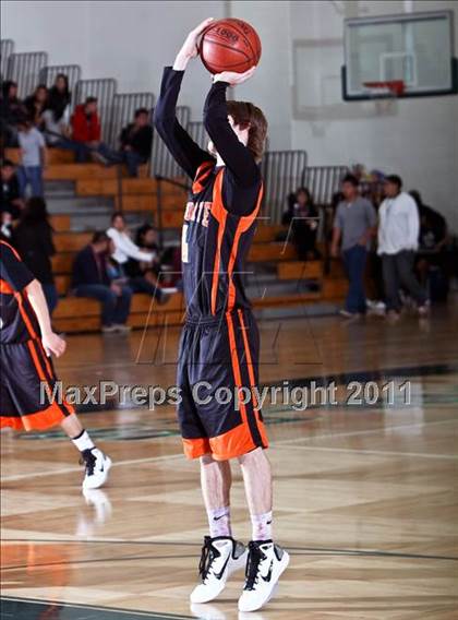 Thumbnail 3 in La Porte vs. Pasadena (McDonald's Texas Invitational) photogallery.