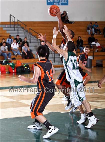 Thumbnail 2 in La Porte vs. Pasadena (McDonald's Texas Invitational) photogallery.