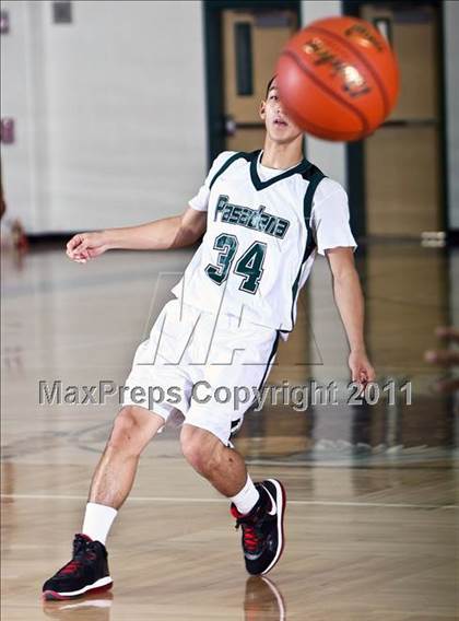 Thumbnail 3 in La Porte vs. Pasadena (McDonald's Texas Invitational) photogallery.