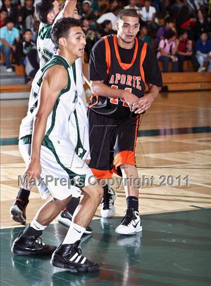 Thumbnail 2 in La Porte vs. Pasadena (McDonald's Texas Invitational) photogallery.