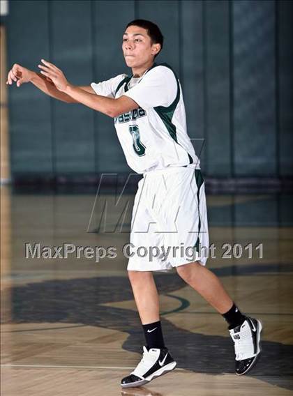 Thumbnail 2 in La Porte vs. Pasadena (McDonald's Texas Invitational) photogallery.