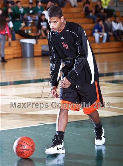 Thumbnail 1 in La Porte vs. Pasadena (McDonald's Texas Invitational) photogallery.