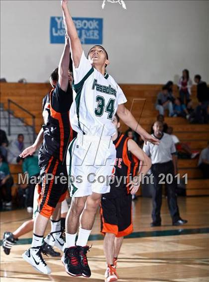 Thumbnail 1 in La Porte vs. Pasadena (McDonald's Texas Invitational) photogallery.