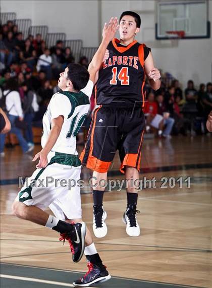 Thumbnail 1 in La Porte vs. Pasadena (McDonald's Texas Invitational) photogallery.