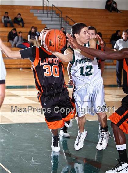 Thumbnail 3 in La Porte vs. Pasadena (McDonald's Texas Invitational) photogallery.
