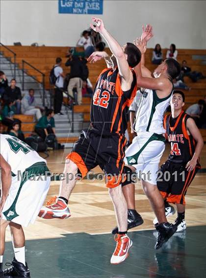 Thumbnail 3 in La Porte vs. Pasadena (McDonald's Texas Invitational) photogallery.