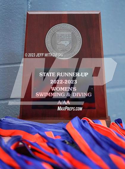 Thumbnail 2 in NCHSAA 1A/2A State Championship Awards photogallery.