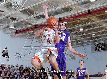 Thumbnail 3 in New Athens vs. Christopher (Sesser-Valier Holiday Tournament) photogallery.