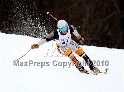 Thumbnail 2 in Connecticuit Interscholastic Ski League Finals (Shoot Out  - Team Ridgfield) photogallery.