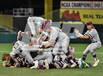 Thumbnail 3 in Argyle vs. Sinton (UIL 4A Baseball Final) photogallery.