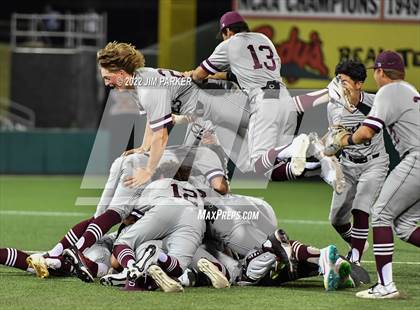 Thumbnail 1 in Argyle vs. Sinton (UIL 4A Baseball Final) photogallery.