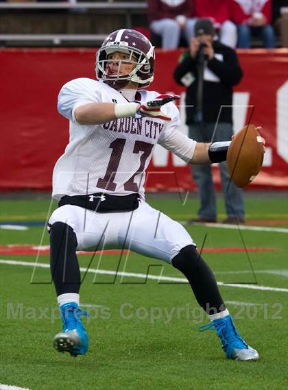 Thumbnail 2 in Riverhead vs. Garden City (Long Island D2 Final) photogallery.