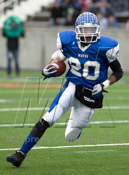 Thumbnail 2 in Riverhead vs. Garden City (Long Island D2 Final) photogallery.