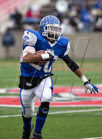 Thumbnail 3 in Riverhead vs. Garden City (Long Island D2 Final) photogallery.