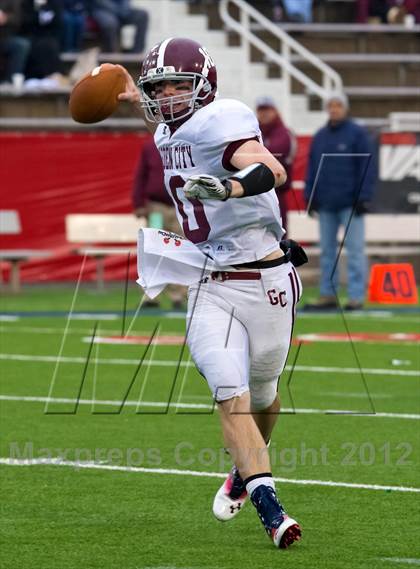 Thumbnail 3 in Riverhead vs. Garden City (Long Island D2 Final) photogallery.