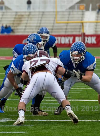Thumbnail 2 in Riverhead vs. Garden City (Long Island D2 Final) photogallery.