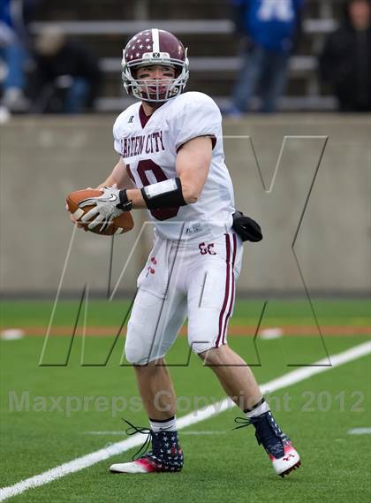 Thumbnail 2 in Riverhead vs. Garden City (Long Island D2 Final) photogallery.