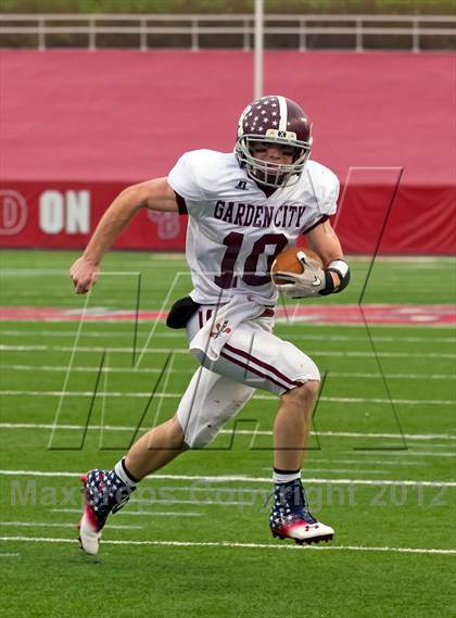 Thumbnail 1 in Riverhead vs. Garden City (Long Island D2 Final) photogallery.