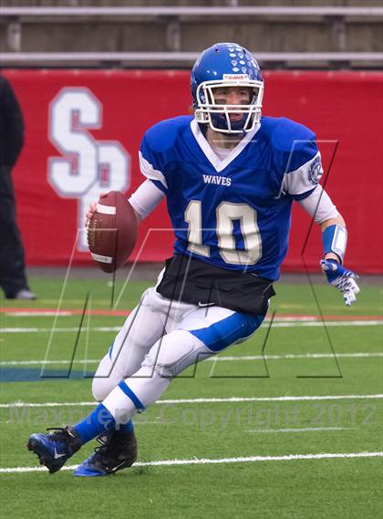 Thumbnail 3 in Riverhead vs. Garden City (Long Island D2 Final) photogallery.