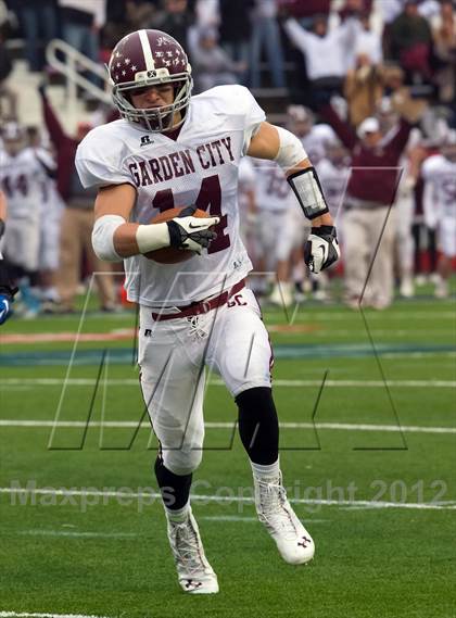 Thumbnail 1 in Riverhead vs. Garden City (Long Island D2 Final) photogallery.