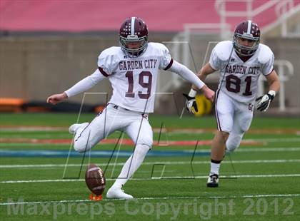 Thumbnail 2 in Riverhead vs. Garden City (Long Island D2 Final) photogallery.