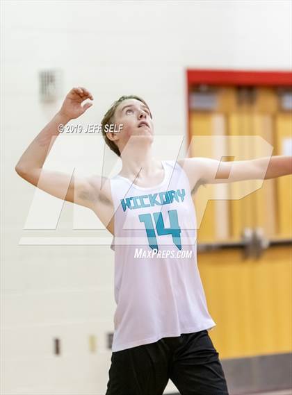 Thumbnail 3 in Grassfield vs. Hickory photogallery.