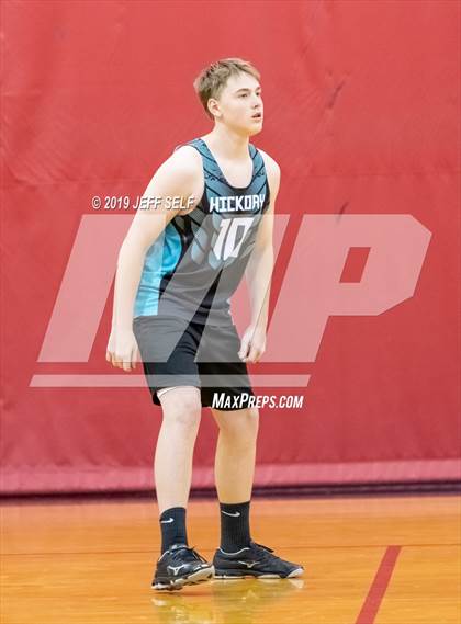 Thumbnail 1 in Grassfield vs. Hickory photogallery.